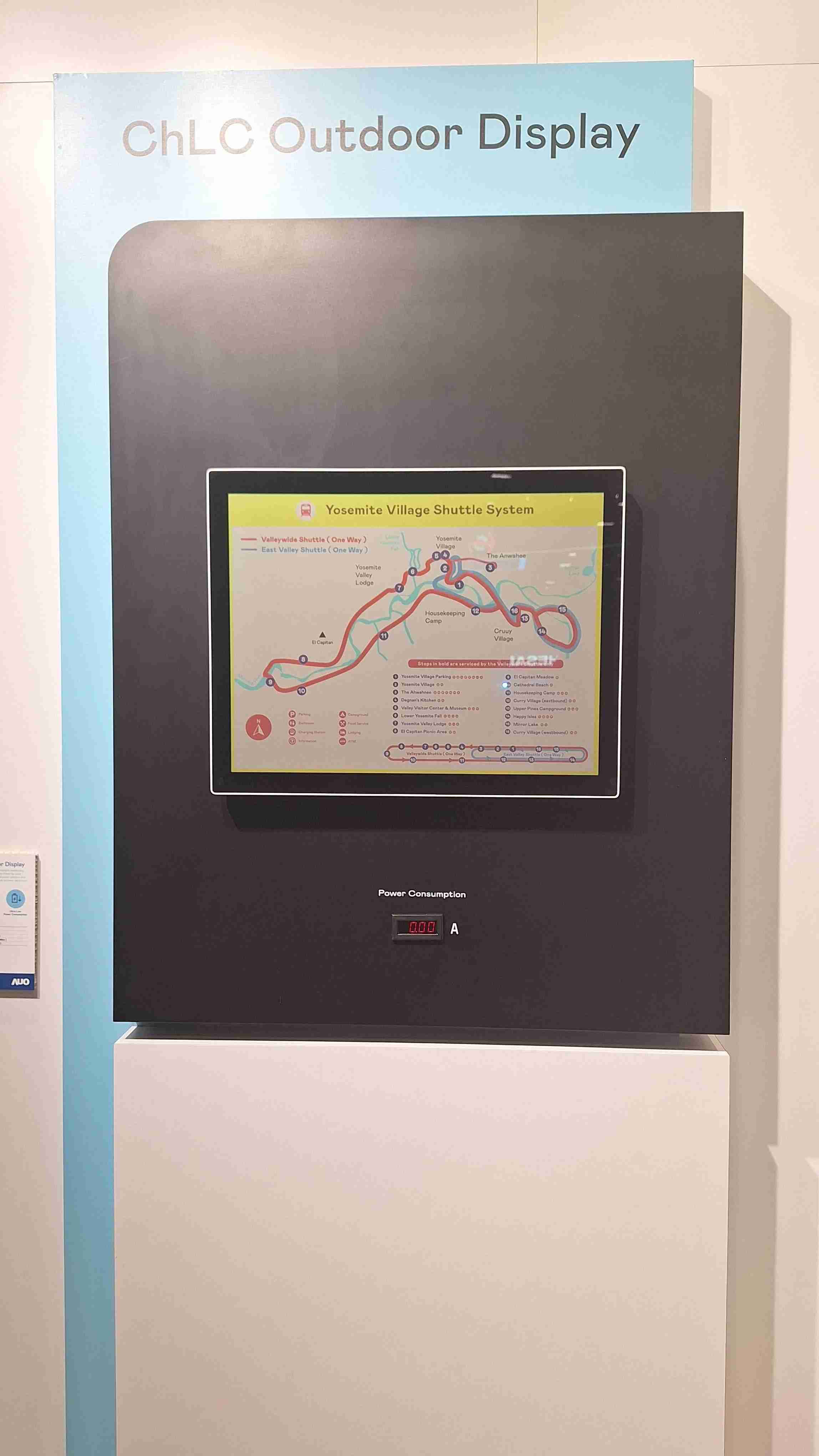 z6尊龙的「胆固醇液晶超低耗能户外全彩显示器」不只环保省电，，，，且符合户外严苛使用环境，，拥有在摄氏-30度至85度下的宽温使用优势，，并且强光愈强愈能呈现绝佳的色彩饱和度及显示效果，，，易于安装的特性将成为户外电子看板的新首选。。。